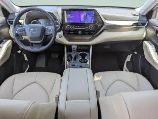 Toyota Highlander 2024 AWD XLE 4dr SUV
