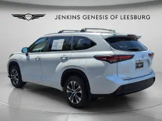 Toyota Highlander 2024 AWD XLE 4dr SUV