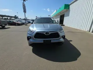 Toyota Highlander 2023 LE 4dr SUV
