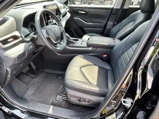Toyota Highlander 2024 XLE SUV 4 puertas