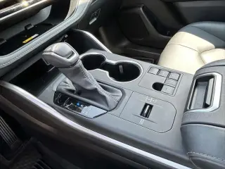 Toyota Highlander 2024 XLE SUV 4 puertas