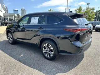 Toyota Highlander 2024 XLE SUV 4 puertas