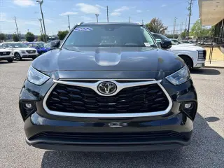 Toyota Highlander 2024 XLE SUV 4 puertas