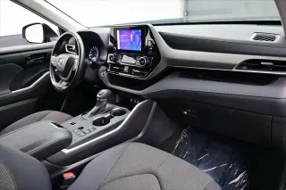 Toyota Highlander 2023 LE 4dr SUV