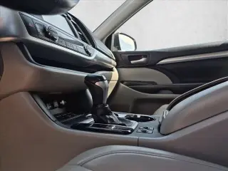 Toyota Highlander 2019 AWD XLE 4dr SUV