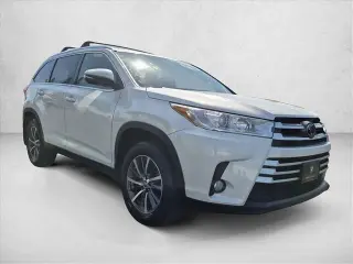 Toyota Highlander 2019 AWD XLE 4dr SUV