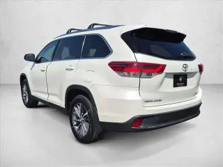Toyota Highlander 2019 AWD XLE 4dr SUV