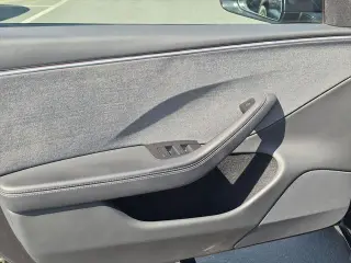 Tesla Model 3 2024 Long Range 4p Sedan