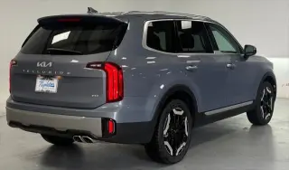 Kia Telluride 2025 AWD S 4dr SUV