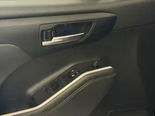 Toyota Highlander 2021 AWD XLE 4dr SUV
