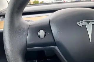 Modelo Tesla 3 2021 Rango Estándar Plus 4p Sedan