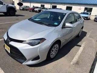Toyota Corolla 2018 LE 4p Sedan