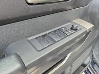 Toyota Tundra 2025 4x4 SR5 4dr CrewMax Cab Pickup SB