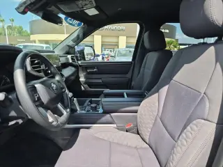 Toyota Tundra 2025 4x4 SR5 4dr CrewMax Cab Pickup SB