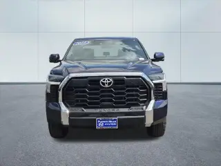 Toyota Tundra 2025 4x4 SR5 4dr CrewMax Cab Pickup SB