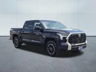 Toyota Tundra 2025 4x4 SR5 4dr CrewMax Cab Pickup SB