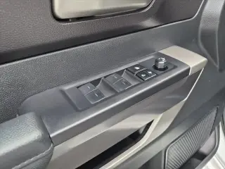 Toyota Tundra 2023 4x4 SR5 4dr CrewMax Cab Pickup SB