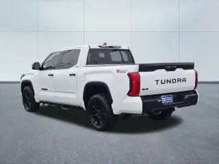 Toyota Tundra 2023 4x4 SR5 4dr CrewMax Cab Pickup SB