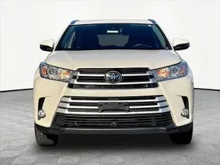 Toyota Highlander 2019 SE 4dr SUV