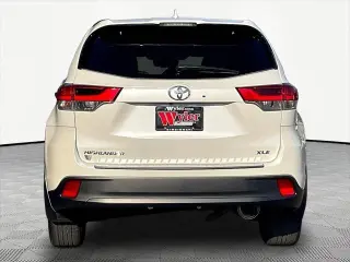 Toyota Highlander 2019 SE 4dr SUV