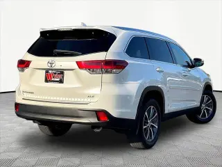 Toyota Highlander 2019 SE 4dr SUV