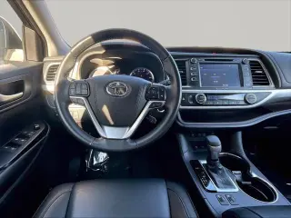 Toyota Highlander 2019 SE 4dr SUV