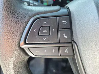 Toyota Sienna 2025 LE 8-Pasajeros 4p Mini-Van