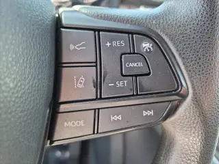 Toyota Sienna 2025 LE 8-Pasajeros 4p Mini-Van