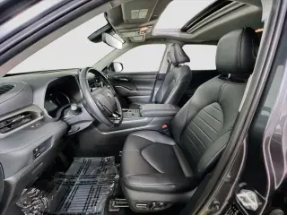 Toyota Highlander Hybrid 2021 AWD XLE SUV de 4 puertas