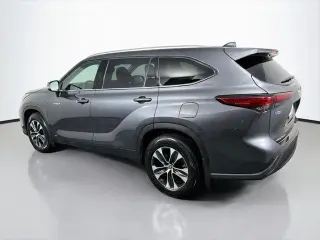 Toyota Highlander Hybrid 2021 AWD XLE SUV de 4 puertas