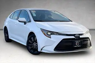 Toyota Corolla 2024 LE 4p Sedan
