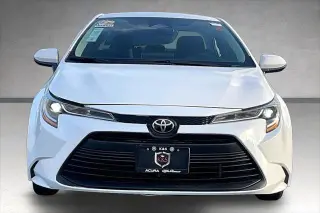 Toyota Corolla 2024 LE 4p Sedan