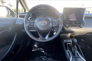 Toyota Corolla 2024 LE 4p Sedan