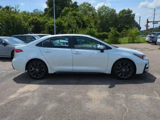 Toyota Corolla 2026 SE 4p Sedano
