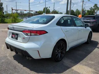 Toyota Corolla 2026 SE 4p Sedano