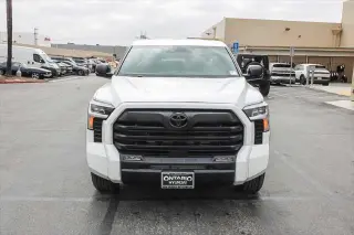 Toyota Tundra 2025 4x4 SR5 4dr CrewMax Cab Pickup SB
