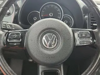 Volkswagen Escarabajo 2018 2.0T S 2dr Coupe