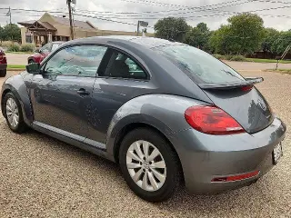 Volkswagen Escarabajo 2018 2.0T S 2dr Coupe