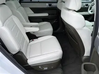 Hyundai SANTA FE 2025 tracción en las cuatro ruedas (AWD) versión Calligraphy SUV de 4 puertas