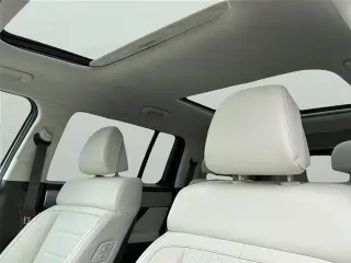 Hyundai SANTA FE 2025 tracción en las cuatro ruedas (AWD) versión Calligraphy SUV de 4 puertas