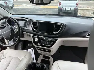 Chrysler Pacifica 2021 Touring L 4dr Mini-Van