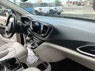 Chrysler Pacifica 2021 Touring L 4dr Mini-Van