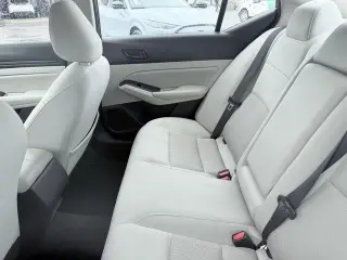 Nissan Altima 2025 2.5 SV 4dr Sedán