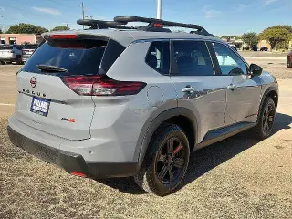 Nissan Rogue 2026 AWD SV 4p Crossover