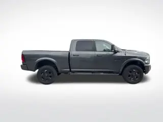 Ram 2500 2018 4x4 Big Horn 4p Puerta de Cargas 6.3 ft. SB Camioneta