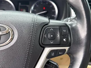 Toyota Highlander 2019 AWD Limited 4dr SUV