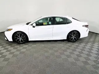 Toyota Camry 2024 SE 4dr Sedan