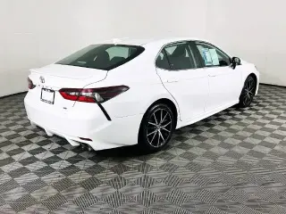 Toyota Camry 2024 SE 4dr Sedan