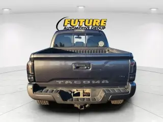 Toyota Tacoma 2016 4x4 SR V6 4dr Double Cab 5.0 ft SB