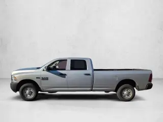 Camión Ram 2500 2017 4x2 Tradesman 4p Camión de Cabina Completa 8 ft. LB